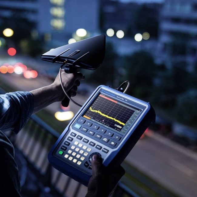 Портативный анализатор спектра Rohde Schwarz Spectrum Rider FPH
