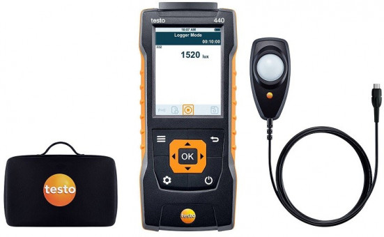 Комплект Testo 440 с люкс-зондом и кейсом